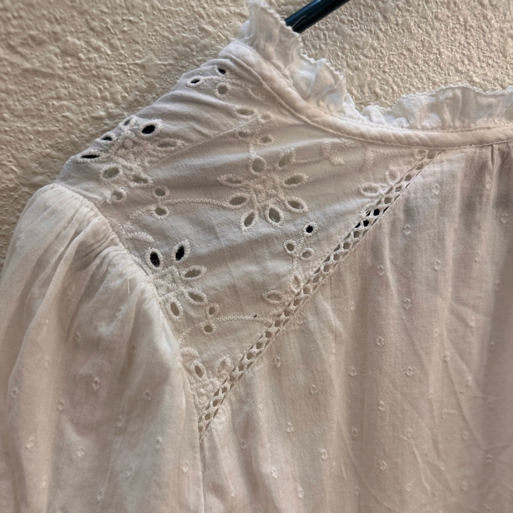 LOFT Women's White Eyelet Top. Petite Medium. - Picture 12 of 14